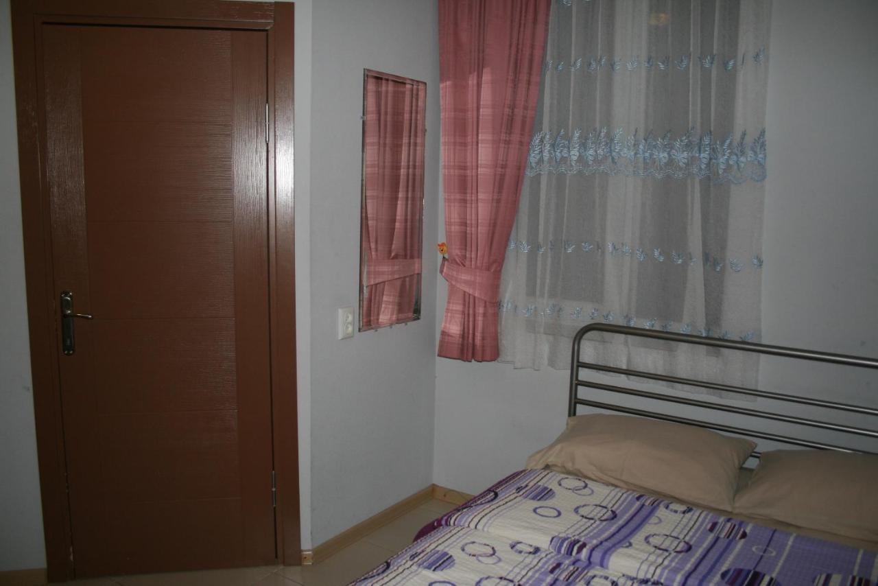 טביליסי Why Me Eco-Friendly Hostel מראה חיצוני תמונה